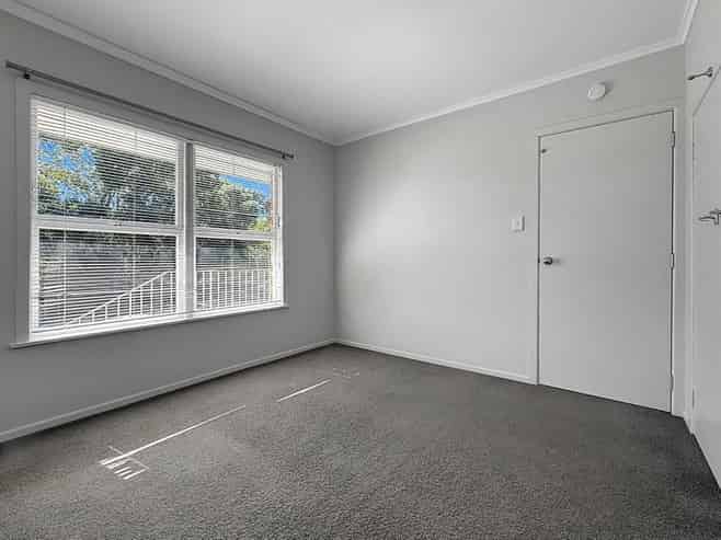 1/216 Beach Road, Campbells Bay