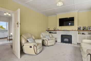 6 Lothian Street, MAORI HILL