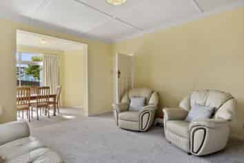 6 Lothian Street, MAORI HILL