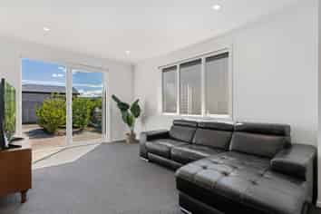 24 Foley Grove, Pyes Pa