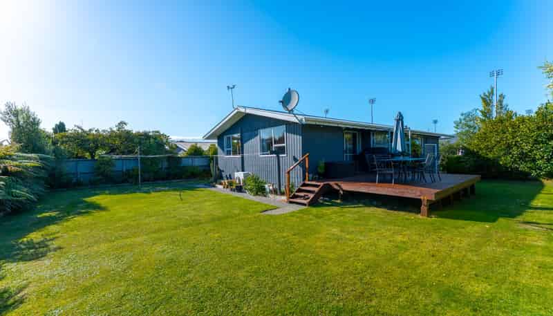 359A Church Street, West End