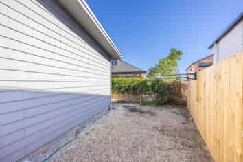 37D Jones Crescent, Melville