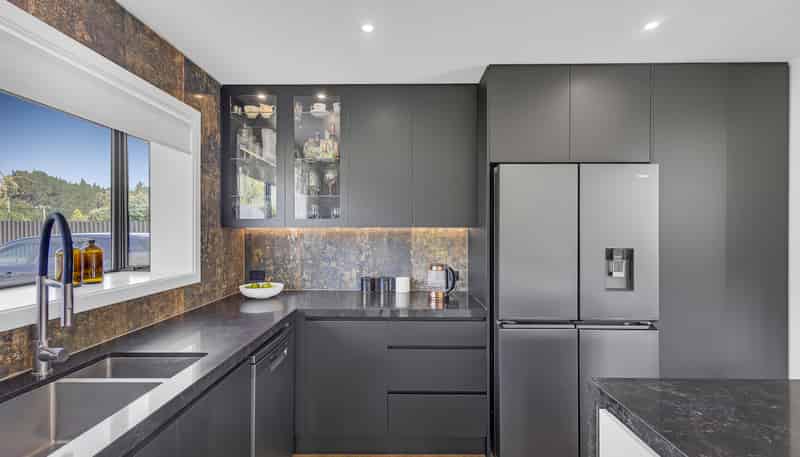 873 Main North Road, Woodend