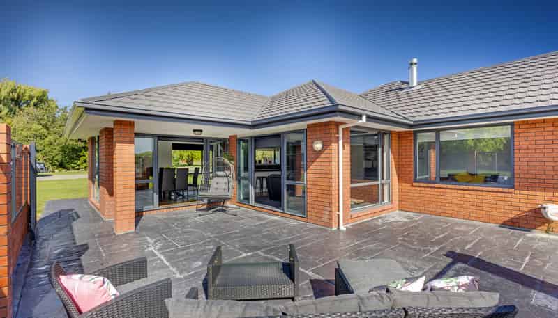 873 Main North Road, Woodend