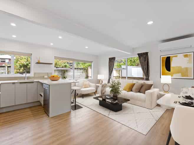 1/2 Flavia Close, Torbay