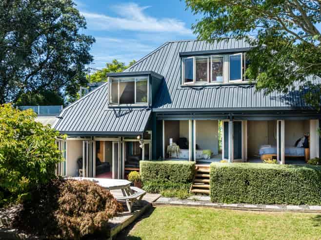 6 Learmonth Avenue, Birkenhead