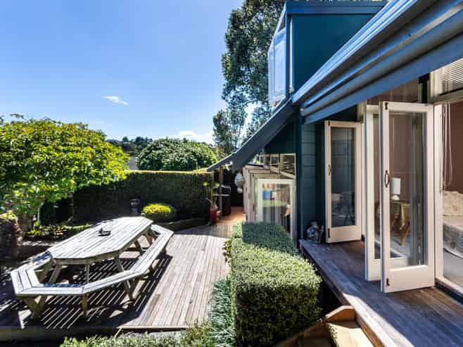 6 Learmonth Avenue, Birkenhead