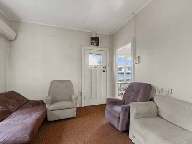 12 Somerset Crescent, Spreydon