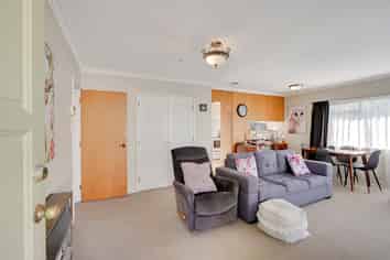 10B Frances Street, Hamilton East