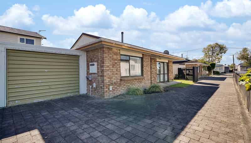 10B Frances Street, Hamilton East