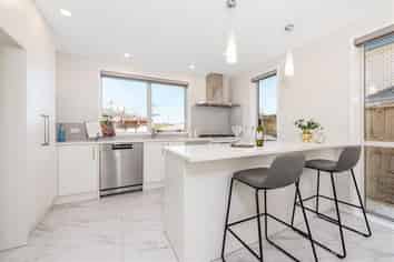 43b Oriel Avenue, West Harbour