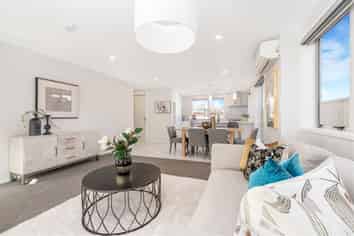 43b Oriel Avenue, West Harbour