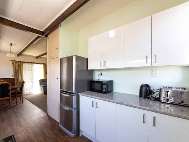 4/1009A Tomoana Road, Mahora