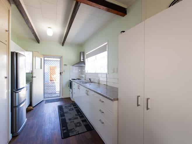 4/1009A Tomoana Road, Mahora