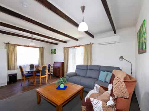 4/1009A Tomoana Road, Mahora