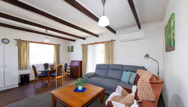 4/1009A Tomoana Road, Mahora