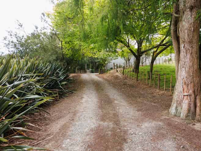 815 Reid Line East, Bunnythorpe