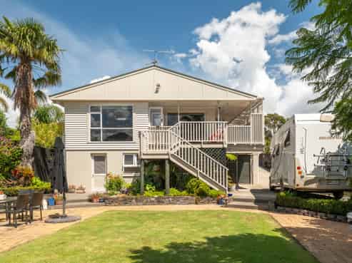 213 Tony Avenue, Thames