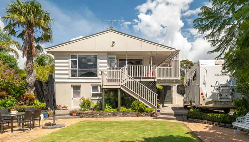 213 Tony Avenue, Thames