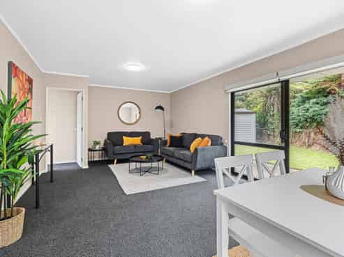 6b Waterloo Place, Westown