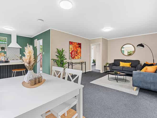 6b Waterloo Place, Westown