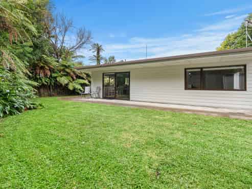 6b Waterloo Place, Westown