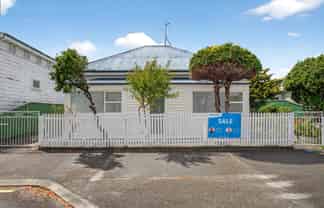 69 Holloway Street, Carterton