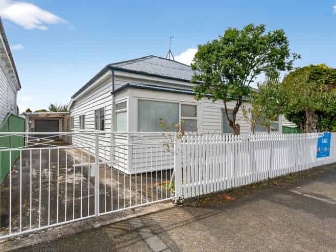69 Holloway Street, Carterton