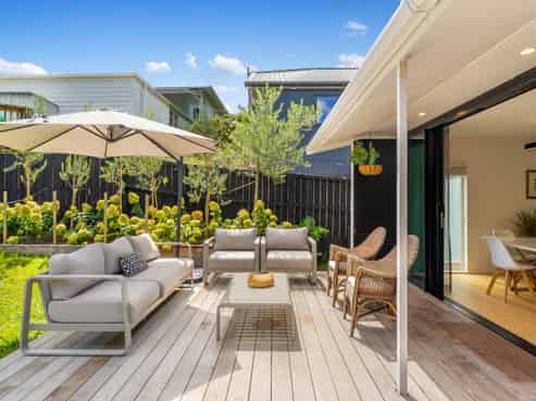 2 Carlisle Street, Glendowie