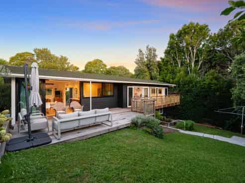 2 Carlisle Street, Glendowie