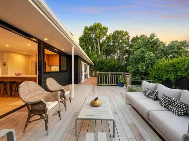 2 Carlisle Street, Glendowie