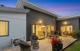 6 Domain Lane, Mangere Bridge