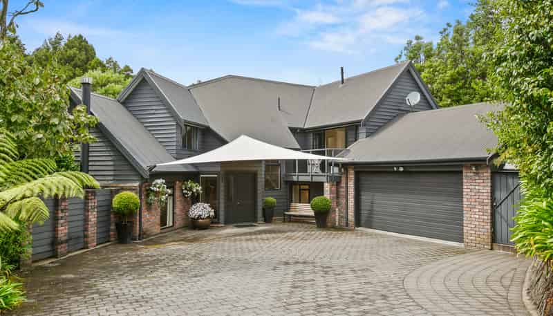 38 Brooklands Road, Brooklands