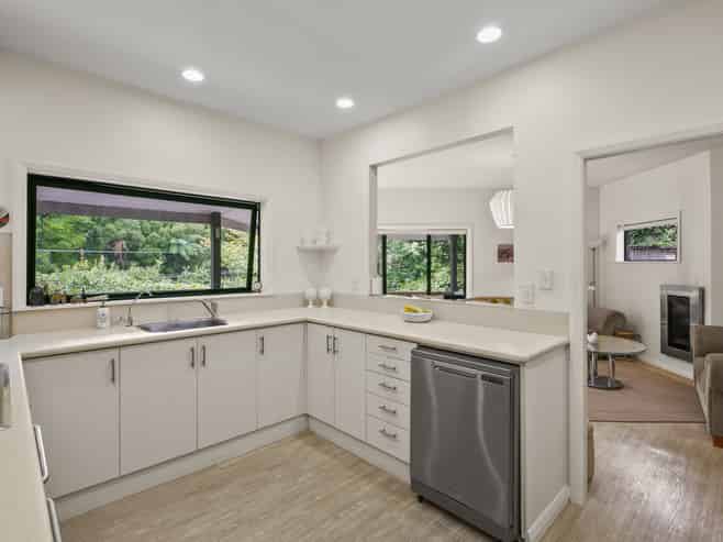 38 Brooklands Road, Brooklands