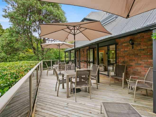 38 Brooklands Road, Brooklands