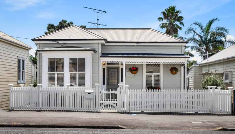 108 Calliope Road, Devonport