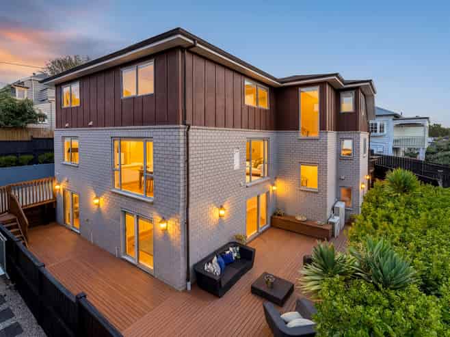 21 Inverary Avenue, Epsom