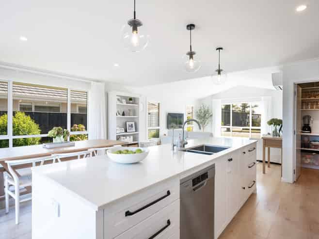 8 Oakdale Grove, Richmond