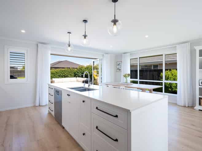 8 Oakdale Grove, Richmond