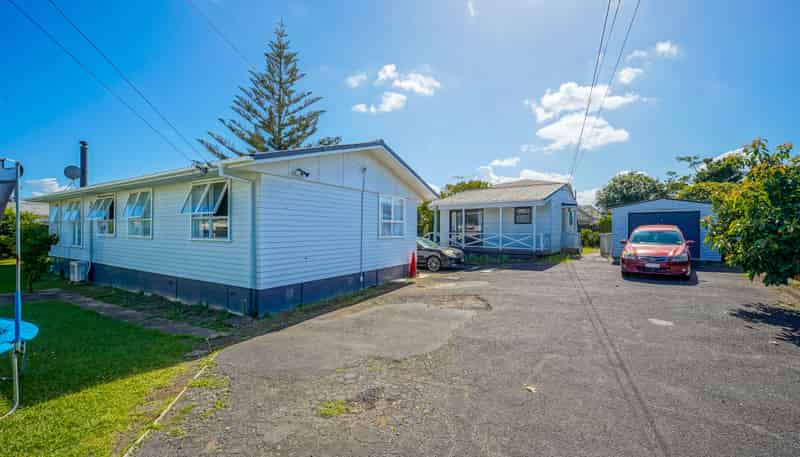 52 Robertson Road, Mangere East