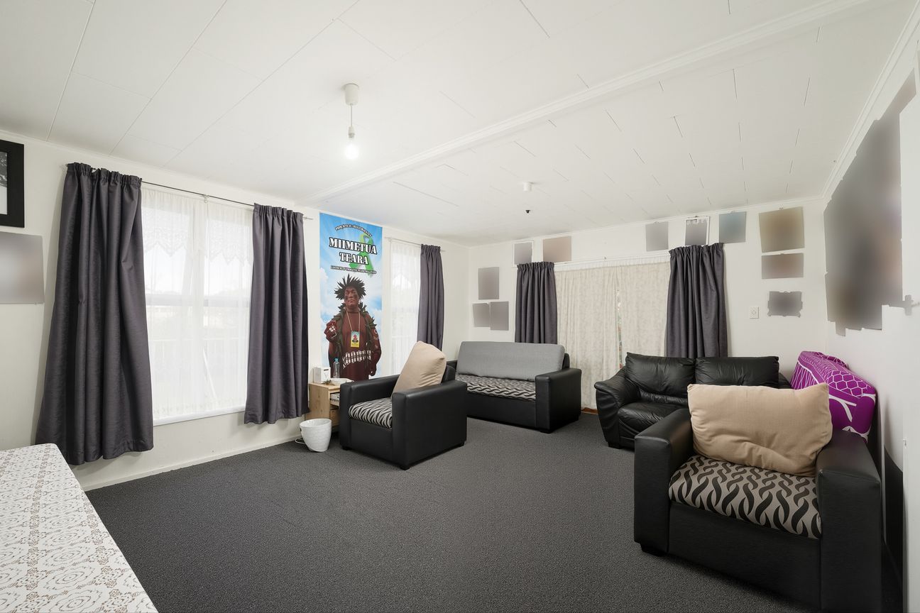Home & Income on 1100+ sqm. $1315/week rent - Widok 6