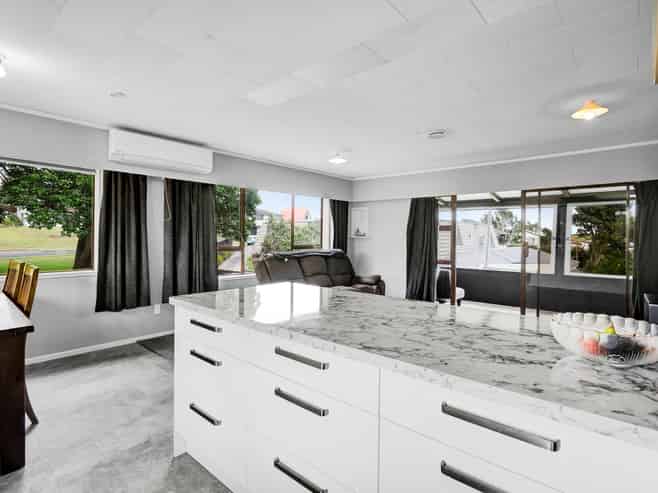 5 Bronte Place, Whalers Gate