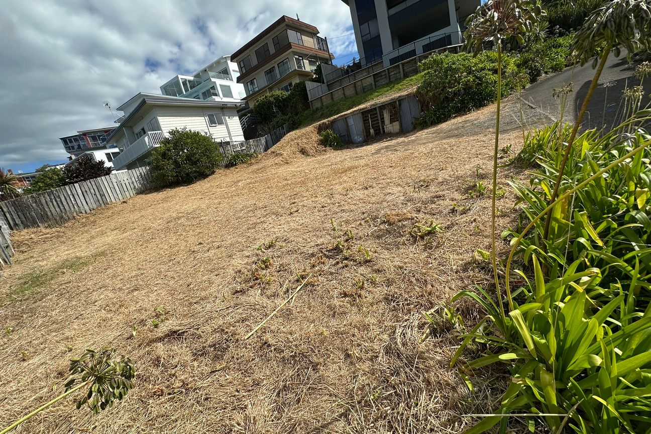 Combine Contemporary Architecture and Coastal Views - Vista 5