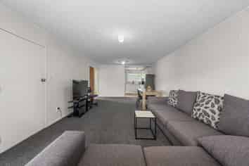  407 West Coast Road, Glen Eden