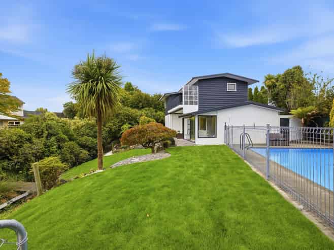 61 Greers Road, Burnside
