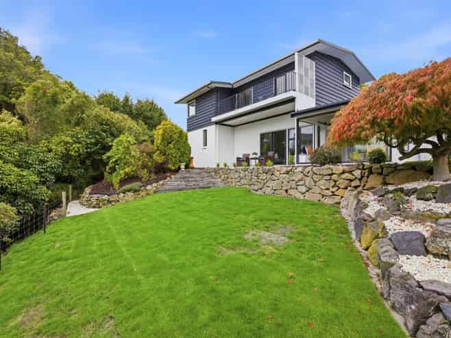 61 Greers Road, Burnside