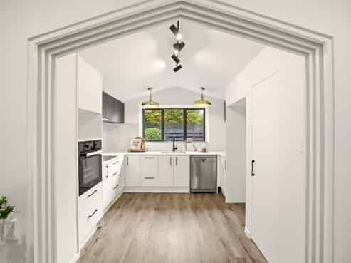 61 Greers Road, Burnside