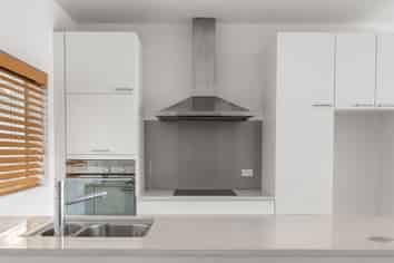 302/4 Reads Quay, Gisborne