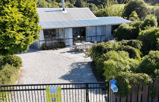 22 Arthur Road, Owaka