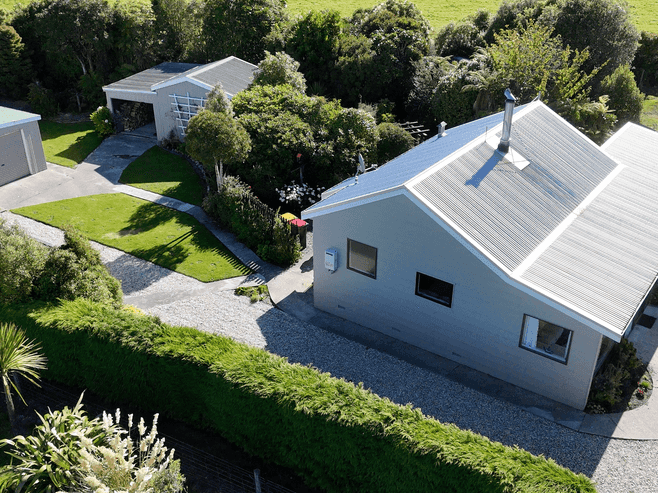 22 Arthur Road, Owaka